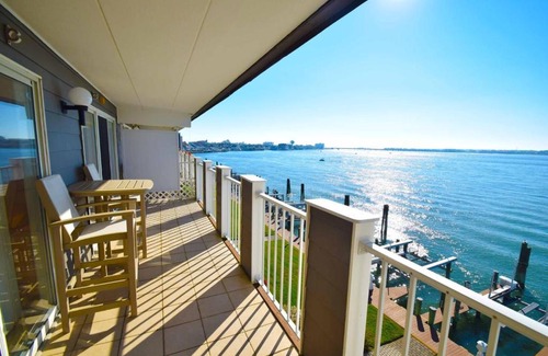 Ocean City Apartment | Harbour Island 304K condo