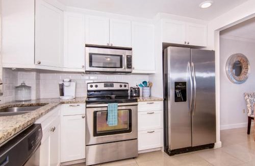 Sand Key Apartment | Harbour Light Towers 307 3rd Floor Beachfront 2 Bedroom Harbour Light Towers