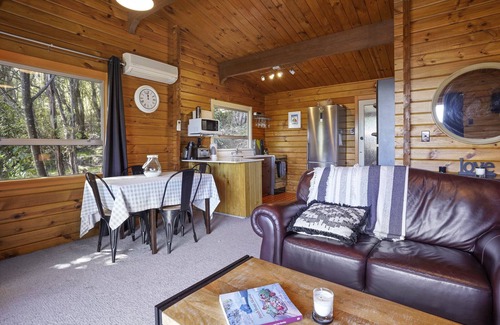 Akaroa House | Harbour Panorama - Akaroa Holiday Home