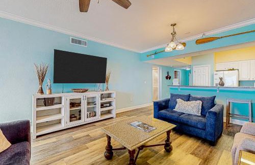 Ono Island Apartment | Harbour Pointe 609