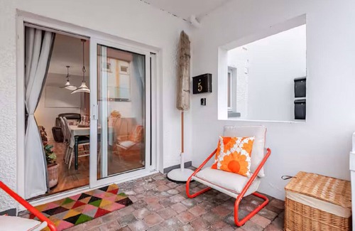 Ballycastle Apartment | Harbour Sound. Coastal Apartment. Private parking & Patio. Great base to explore