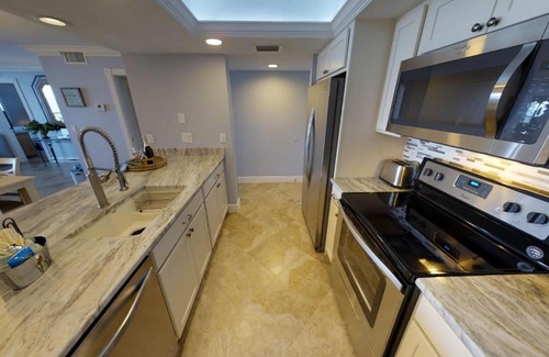 Punta Rassa Apartment | Harbour Tower 116 Sanibel Harbour Resort