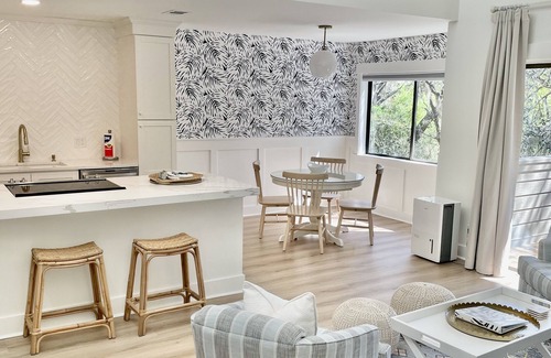 Sea Pines Condo | Harbour Town Villa- Immaculate and Spacious