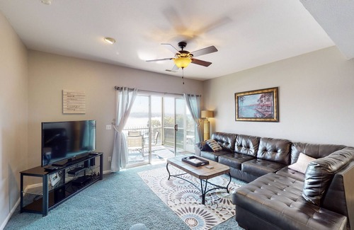 Lakeland Condo | HARBOUR TOWNE 707W | 3 Bed, 2 Bath