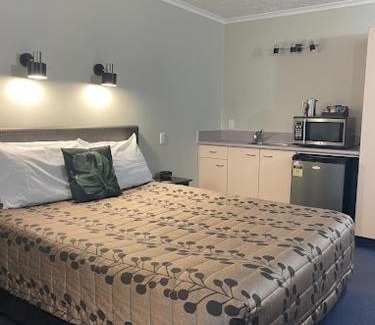 Ahuriri Hotel | Harbour View Motel on Ahuriri Beach in Napier NZ with sea view suites