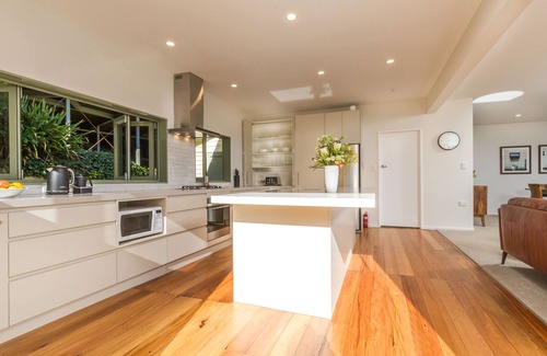 Stepneyville Apartment | 'Harbour Views - Two' - Nelson Waterfront Apartment