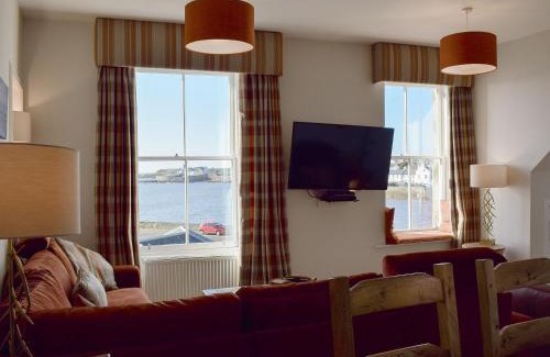Anstruther House | Harbourside Apartment