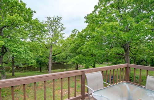 Sulphur Apartment | Hard to find Cabin - perfect at the top of the range, close to Arbuckle Lake