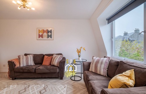 Central Aberdeen Apartment | Hardgate Hideaway - SJA Stays - Luxury 2 Bed Apart