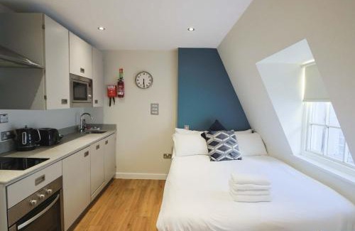 Bristol Floating Harbour Apartment | Harford House studios 22 - Hopewell