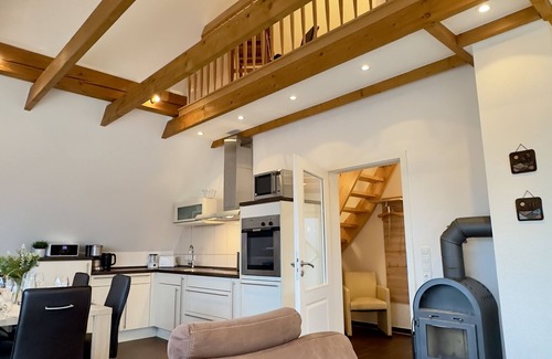 Wittmund Apartment | "Harlebrise: Natural idyll for 6 - balcony, 90sqm, green view!"