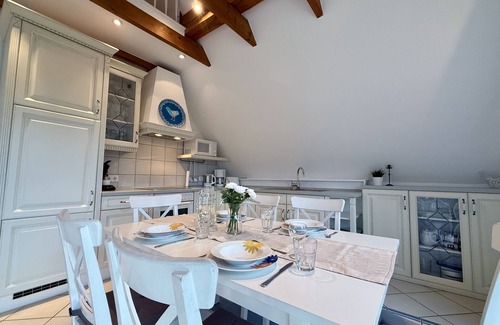 Carolinensiel Apartment | "Harleglück: Natural idyll for 6 - balcony, 90sqm, green view!"