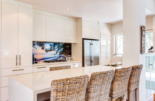 Vincentia House | Harlequin Beach House, Vincentia