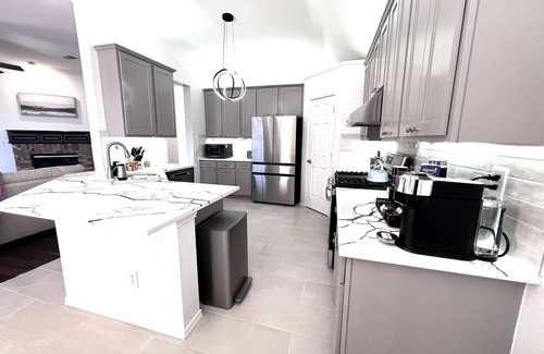 Frisco House | Harmonest: 4 Bedrooms in Frisco, Sound Medi-Bed