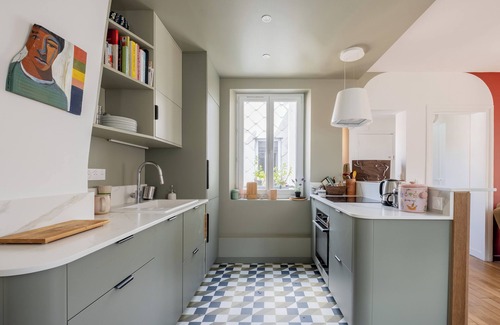 Plaisance Apartment | Harmonious Hues, by Veeve