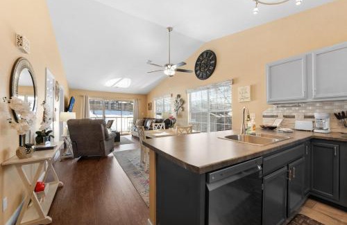 Table Rock Apartment | Harmony Hideaway condo