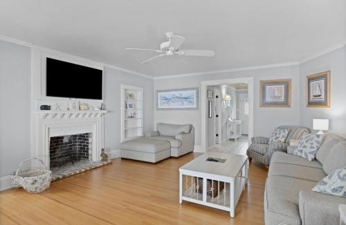 Gloucester House | Harolds House home