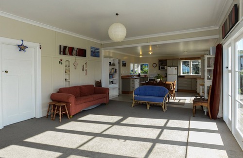Waimarama Cottage | Harper Haven - Waimarama Holiday Home