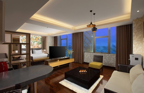 Central Yogyakarta Hotel | Harper Malioboro Yogyakarta by ASTON