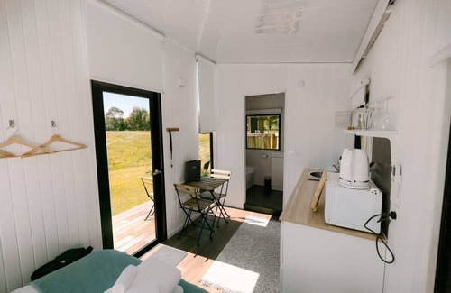 Te Anau House | Harrington's on the Terrace - Murchison by Tiny Away