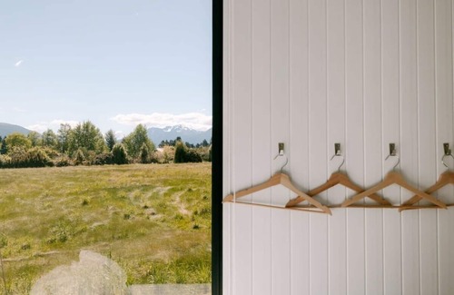 Te Anau House | Harrington's on the Terrace - Murchison by Tiny Away
