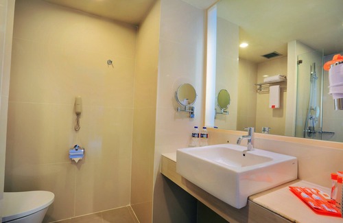 Sukajadi Hotel | HARRIS Hotel & Conventions Ciumbuleuit Bandung