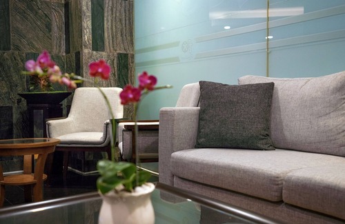 Senayan Hotel | HARRIS Suites FX Sudirman Jakarta