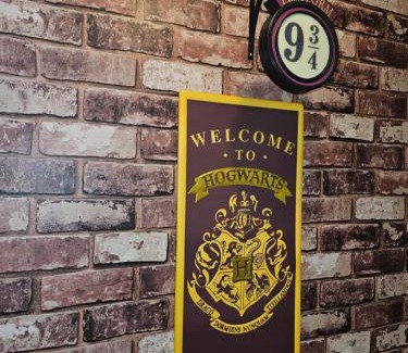 Leavesden Apartment | Harry Potter Hogwarts apartment