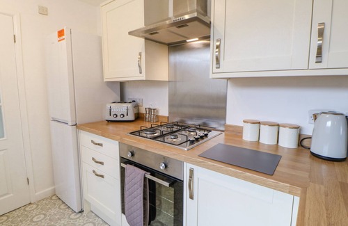 Hartlepool Cottage | HARTLEPOOL HEAVEN, pet friendly, with a garden in Hartlepool