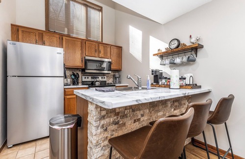 The Galena Territory House | Harvest Hues @ Creekwood Haven - Coffee Bar, Trails & Golf Views!