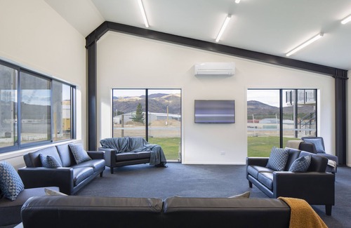 Lowburn Apartment | Harvest Park Studios