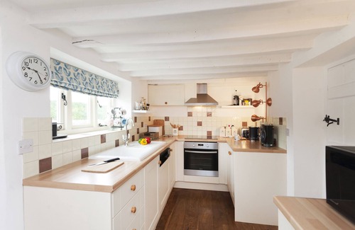 Barney Cottage | Harvey Cottage - a self catering cottage that sleeps 4 guests in 2 bedrooms