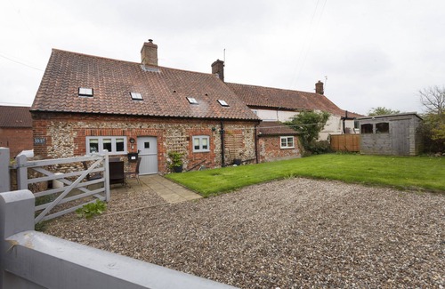Barney Cottage | Harvey Cottage - a self catering cottage that sleeps 4 guests in 2 bedrooms