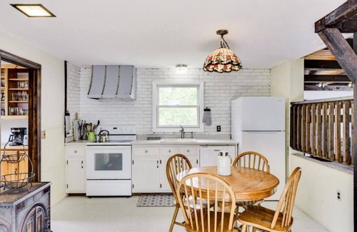 Harwich House | Harwich 4BR & 2BA Fall Getaway—Private Sandy Beach & Bike Path Access