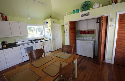 Bokeelia Cottage | Has all of the modern comforts-hidden in the palm and mango groves.
