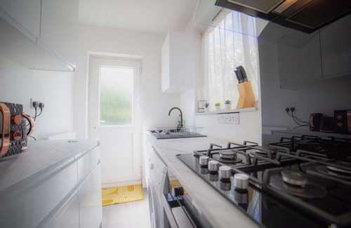 Hatfield House | Hatfield Serviced Accomodation