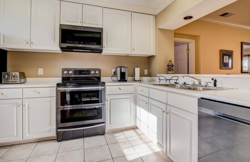 Chapel Hill House | Hatteras-A at the Governor's Club