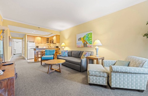 Hatteras Apartment | Hatteras Happy Hour at Villas of Hatteras Landing Near-Beach Condos with Pool Access!