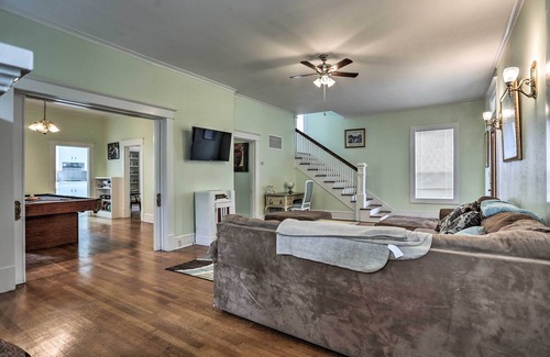 Fairfield Historic District House | Haunted Shreveport Home ~ 3 Mi to Downtown Fun!