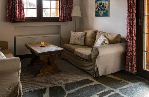 Laax Apartment | Haus 1 - 4.5 Zimmer Haus in ruhiger Wohngegend mit Garten
