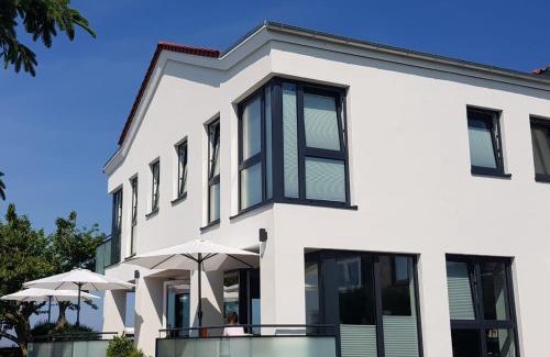 Fehmarn Hotel | Haus Achtern Diek in erster Reihe am Meer