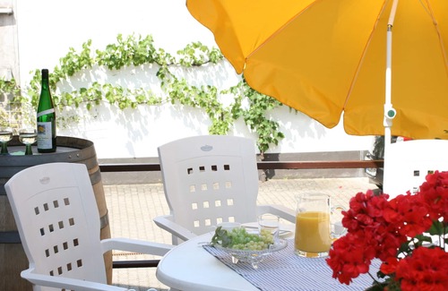 Cochem Apartment | Haus Aladin in Cochem Fewo Komfortzimmer für 2 mit Single-küche