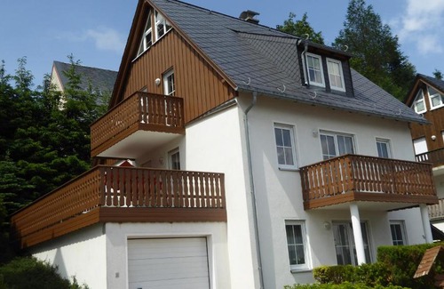 Oberwiesenthal House | Haus am Berg - großes Haus mit Sauna für bis zu 10 Personen unweit vom Skihang