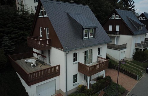 Oberwiesenthal House | Haus am Berg - großes Haus mit Sauna für bis zu 10 Personen unweit vom Skihang