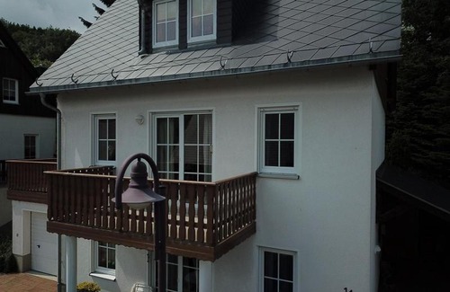 Oberwiesenthal House | Haus am Berg - großes Haus mit Sauna für bis zu 10 Personen unweit vom Skihang