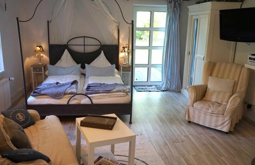 Altenkirchen Apartment | Haus Bela