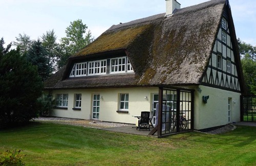 Altenkirchen Apartment | Haus Bela