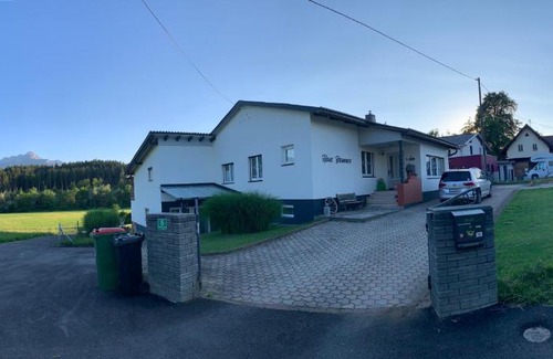Rosegg House | Haus Brunner