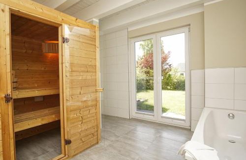 Monchgut-Granitz House | Haus ButjeButje Haus - Terrasse, Sauna, Yachthafen