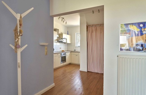 Eiderstedt Peninsula Apartment | Haus Deichwelle - Wohnung 3 Strandkrabbe